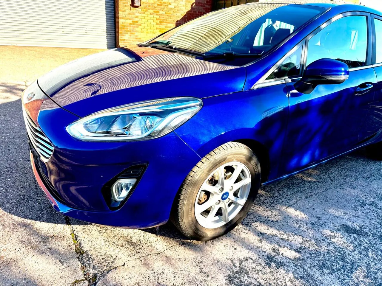 Ford Fiesta 2017 photo 2