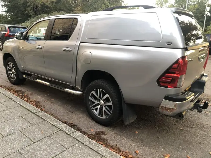 Toyota Hilux 2017 photo 2