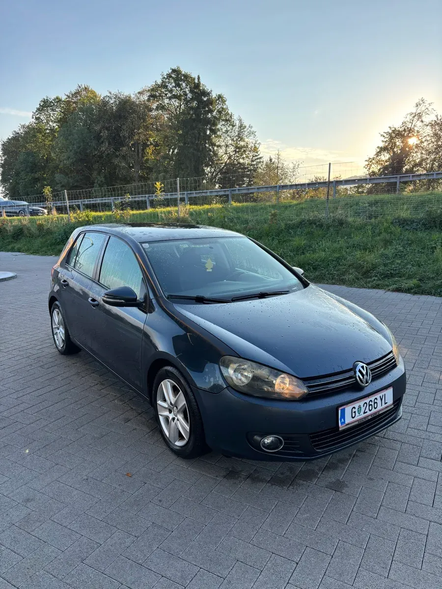 Volkswagen Golf 2009 photo 2