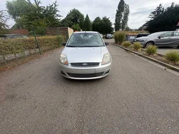 Ford Fiësta 2005 photo 3