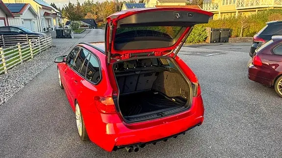 BMW 328I 2013 photo 3