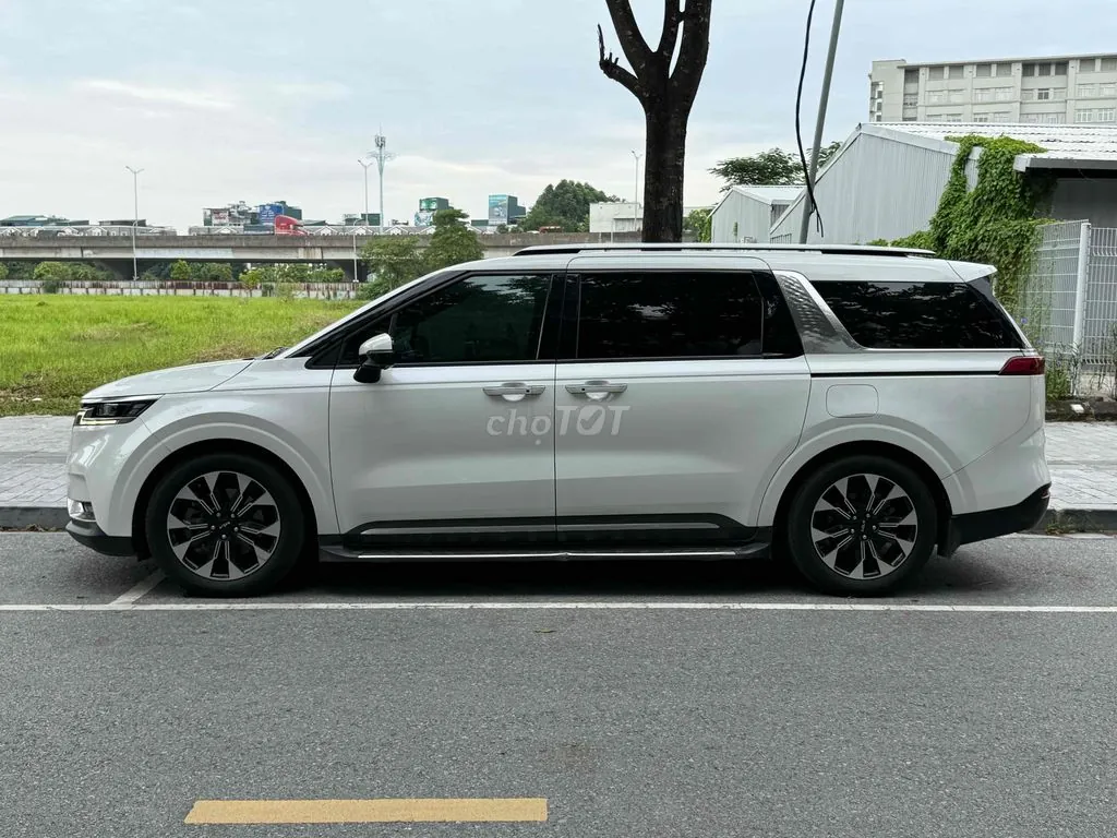 Kia Carnival 2022 photo 3