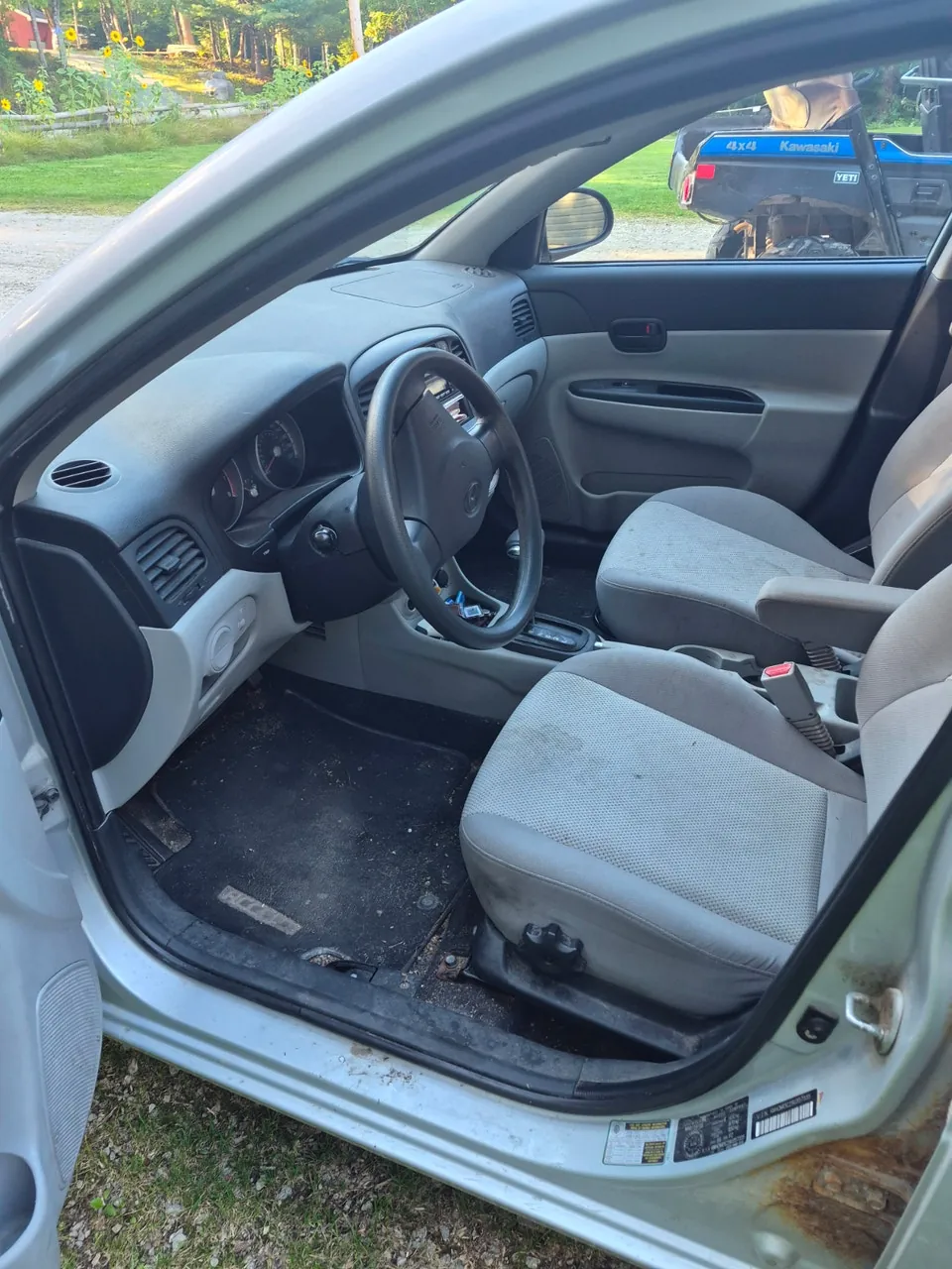 Hyundai Accent 2009 photo 5