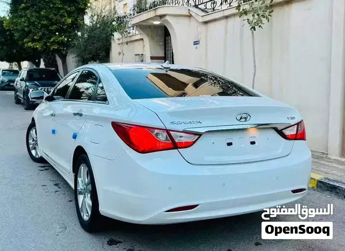 Hyundai Sonata 2012 photo 2