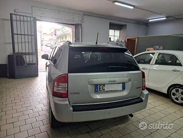 Jeep Compass 2010 photo 4