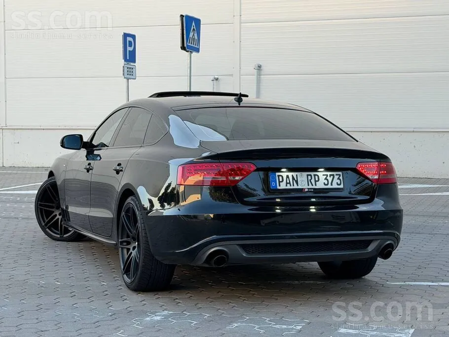 Audi A5 2010 photo 4