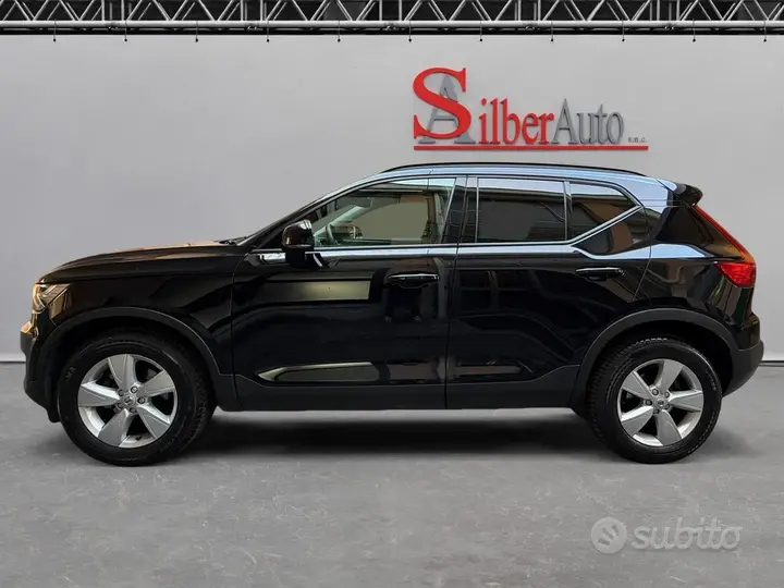Volvo Xc40 2020 photo 2
