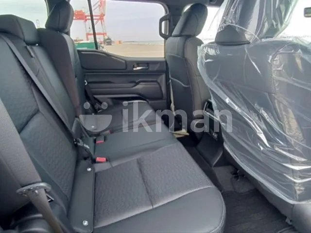 Toyota Land Cruiser Prado 2026 photo 5