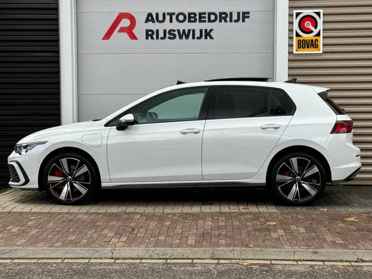 Volkswagen Golf 2020 photo 2
