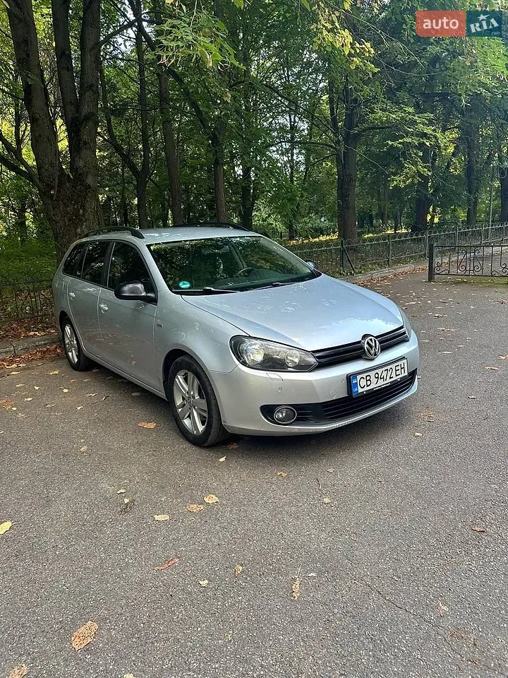 Volkswagen Golf 2012 photo 2