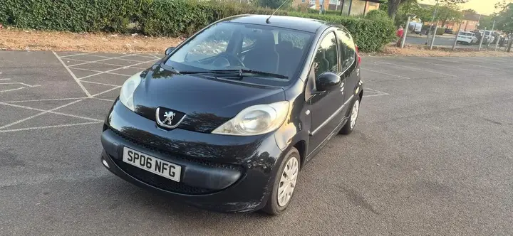 Peugeot 107 2006 photo 4