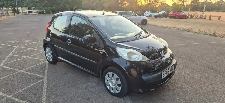 Peugeot 107 2006 photo 3