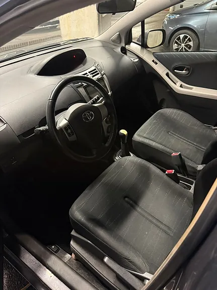 Toyota Yaris 2007 photo 3