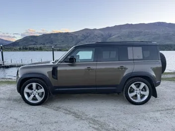 Land Rover Defender 2021 photo 4