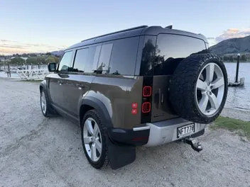 Land Rover Defender 2021 photo 5