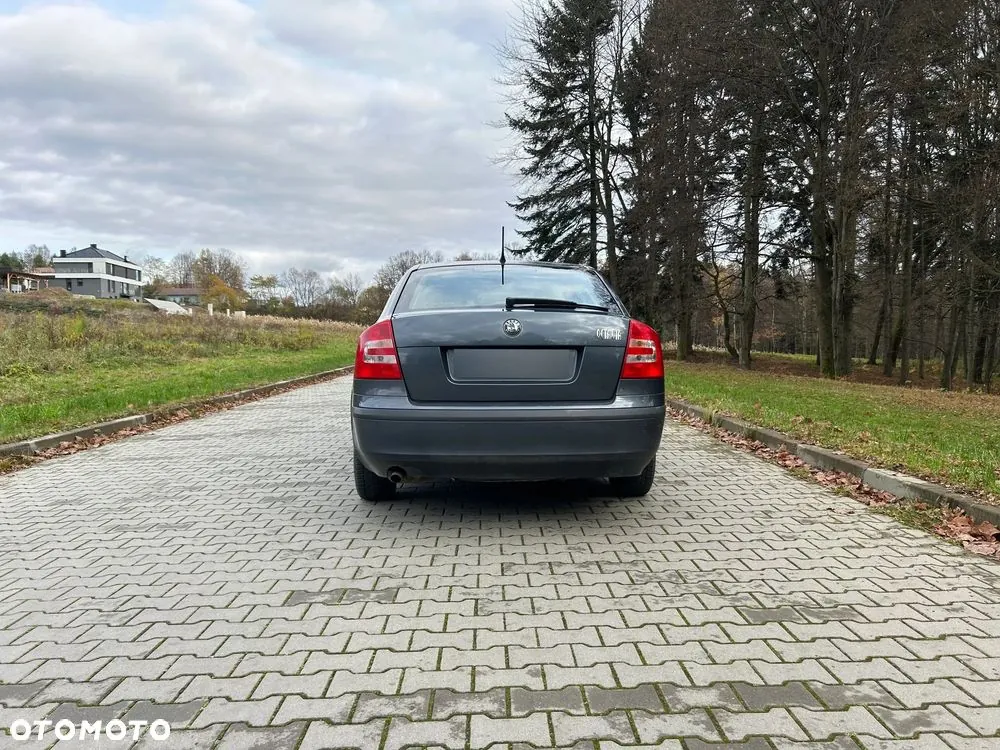Skoda Octavia 2011 photo 4