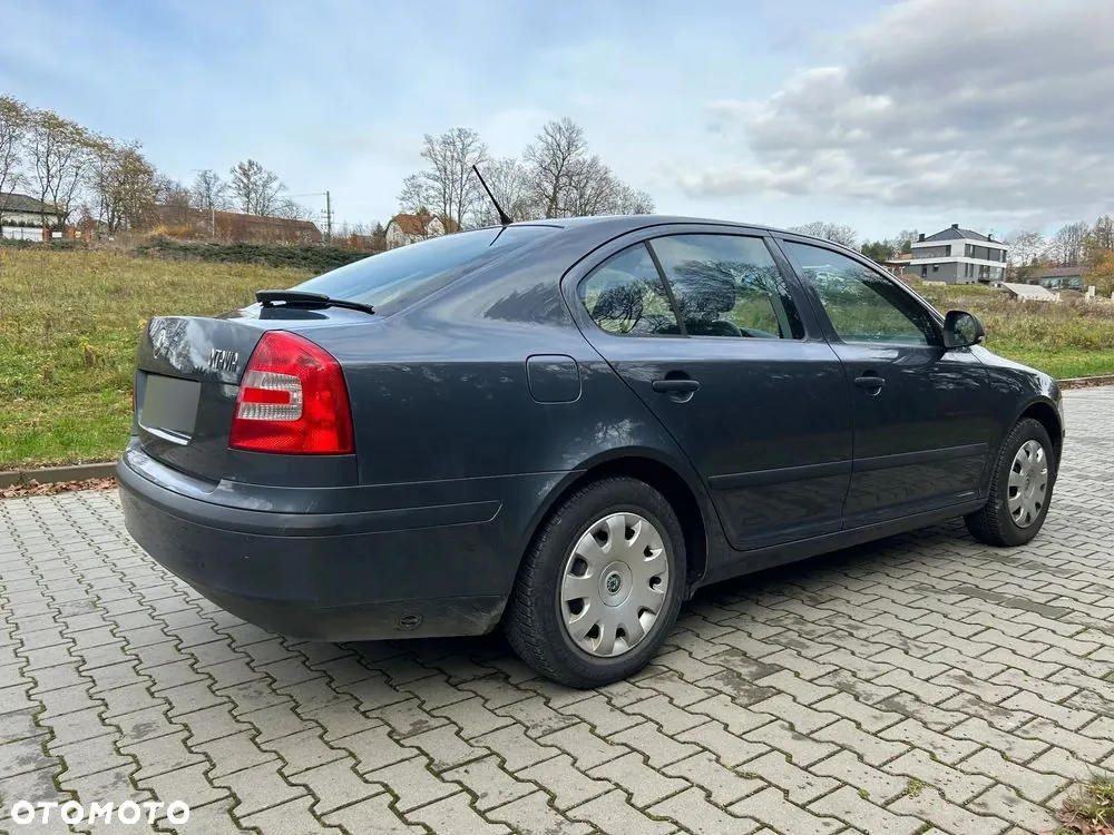 Skoda Octavia 2011 photo 3