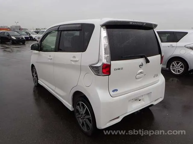 Nissan Dayz Highway Star G Turbo 2013 photo 3