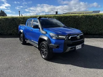 Toyota Hilux 2024 photo 2