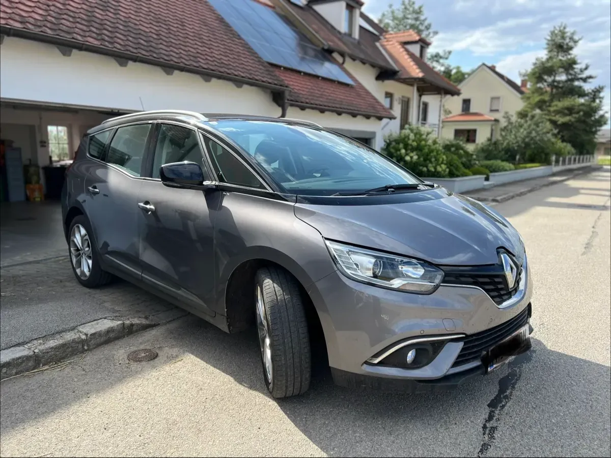 Renault Grand Scénic 2018 photo 3