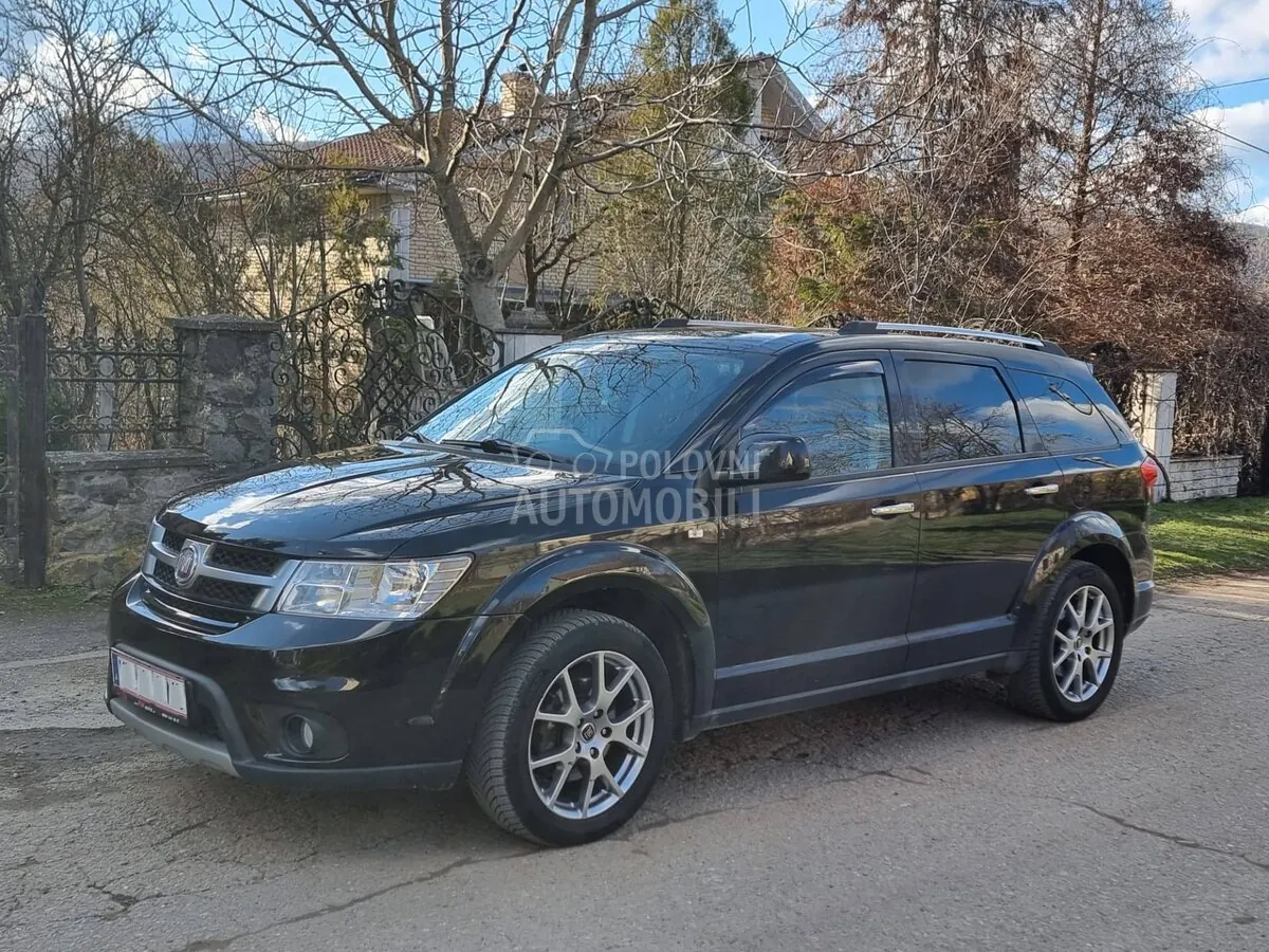 Fiat Freemont 2014 photo 2