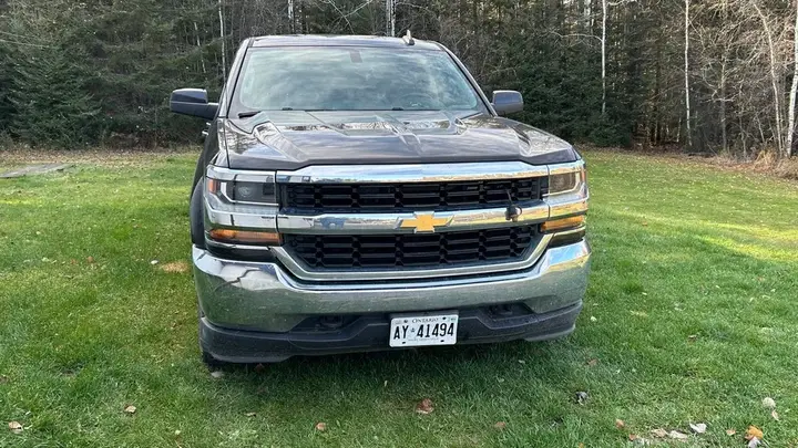 Chevrolet Silverado 2018 photo 3
