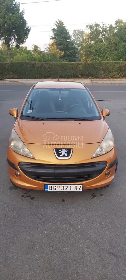 Peugeot 207 2007 photo 2