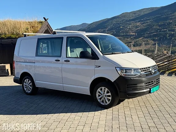 Volkswagen Transporter 2018 photo 2