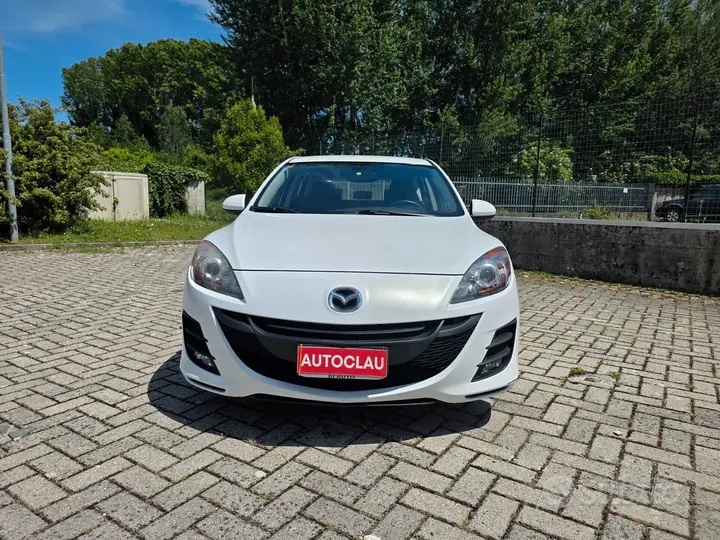 Mazda Mazda3 2010 photo 3