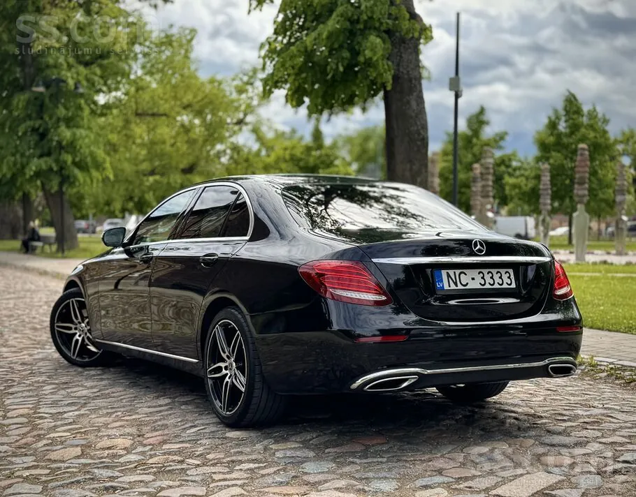 Mercedes-Benz E220D 2018 photo 4