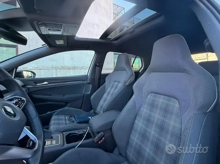 Volkswagen Golf 2021 photo 5