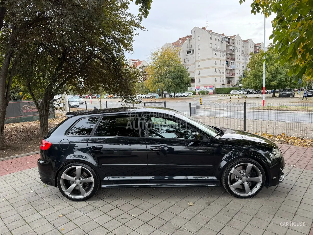Audi Rs3 2011 photo 4