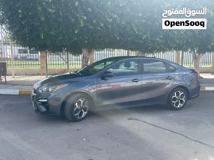 Kia Forte 2021 photo 3