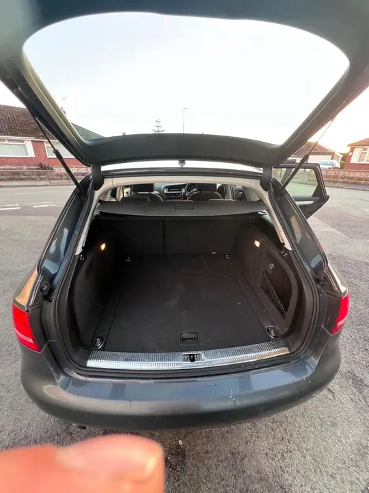Audi A4 Avant 2010 photo 3