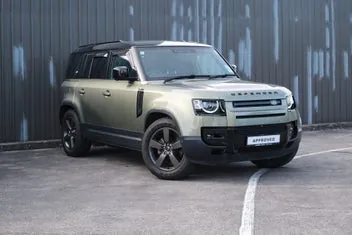 Land Rover Defender 2022 photo 2
