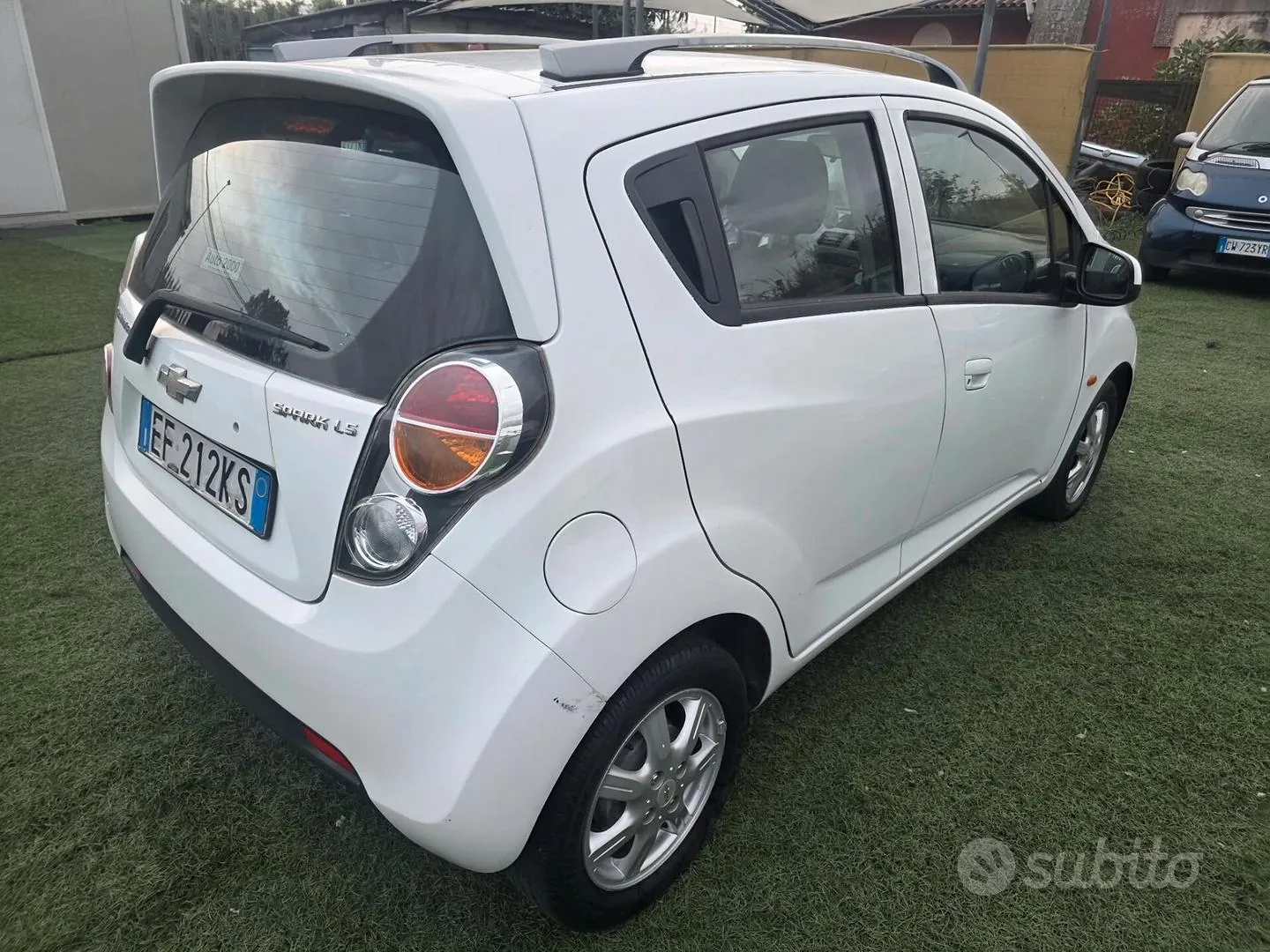Chevrolet Spark 2011 photo 3