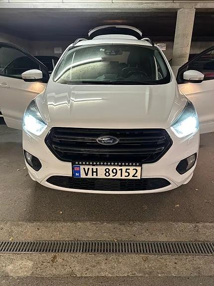 Ford Kuga 2017 photo 2