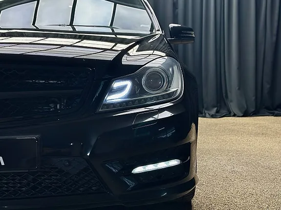Mercedes-Benz C300 2012 photo 5