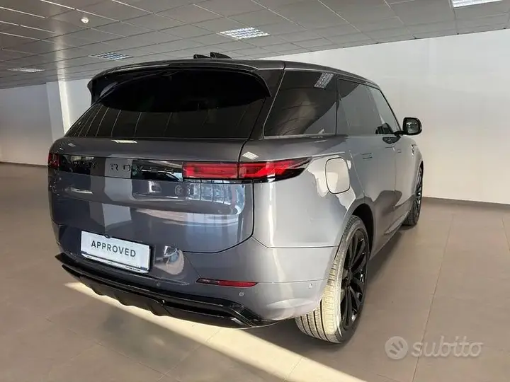 Land Rover Range Rover Sport 2026 photo 2