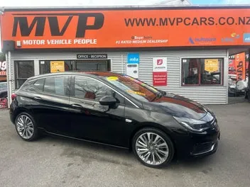 Holden Astra 2019 photo 2