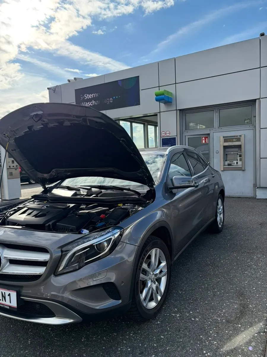 Mercedes-Benz Gla Class 2017 photo 2