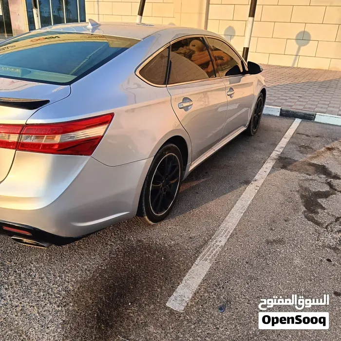 Toyota Avalon 2013 photo 3