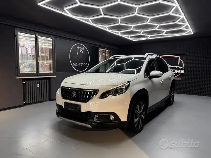 Peugeot 2008 2016 photo 2