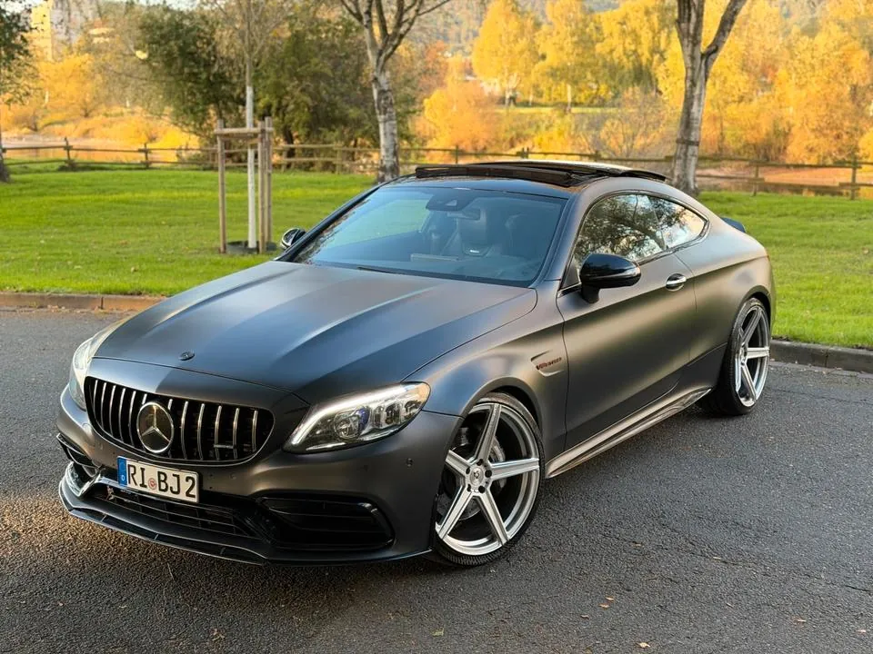 Mercedes-Benz C63 Amg
