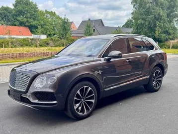 Bentley Bentayga 2017 photo 2