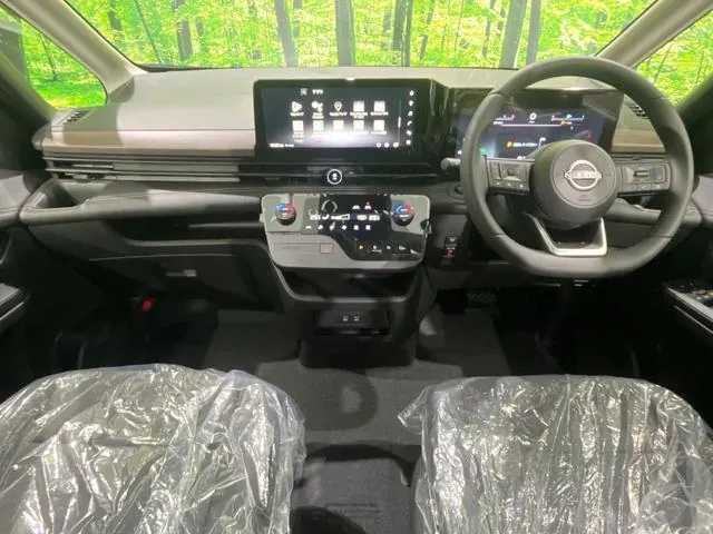Nissan Serenade 2026 photo 2