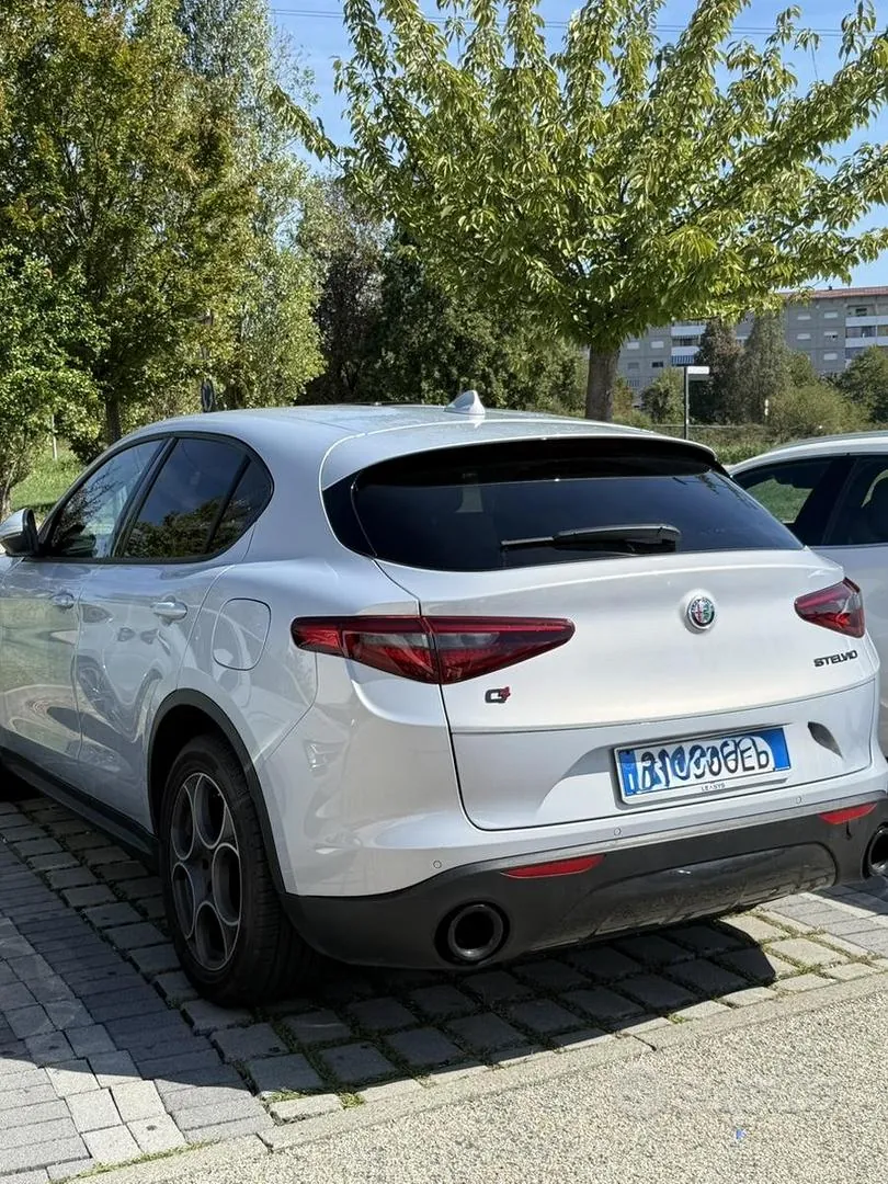Alfa Romeo Stelvio 2021 photo 3