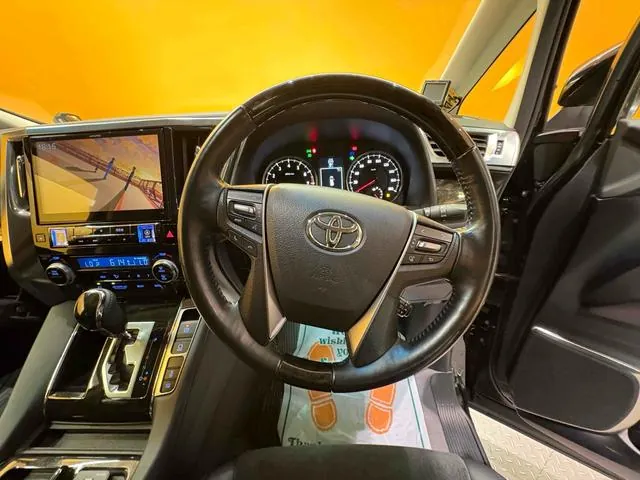 Toyota Vellfire 2016 photo 2