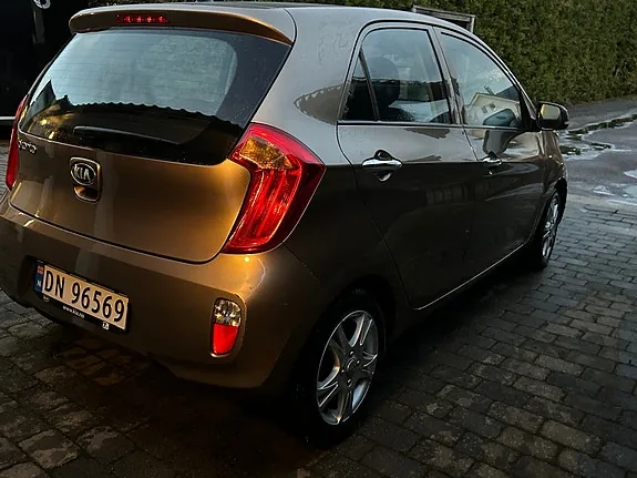 Kia Picanto 2013 photo 3
