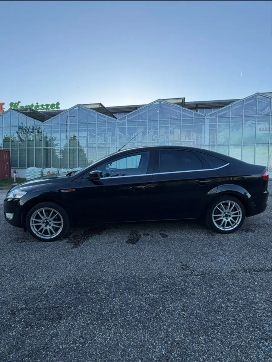 Ford Mondeo 2011 photo 2